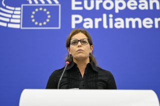 Η Ιλάρια Σάλις